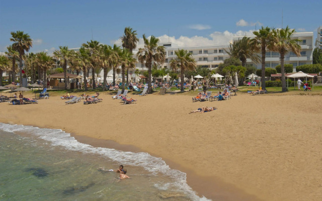 Louis Ledra Beach
