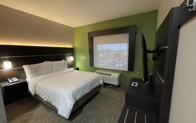 Holiday Inn Express Ada by IHG