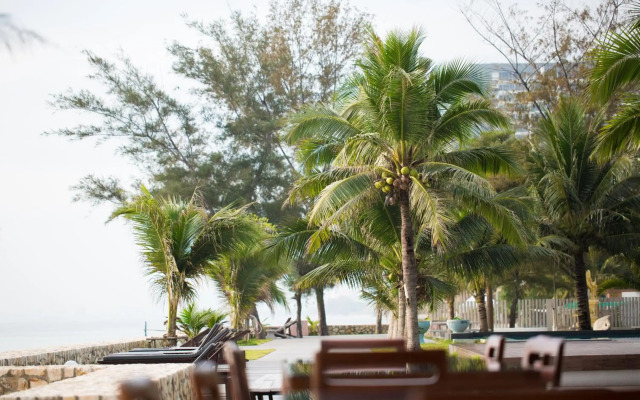 SiamBeach Resort