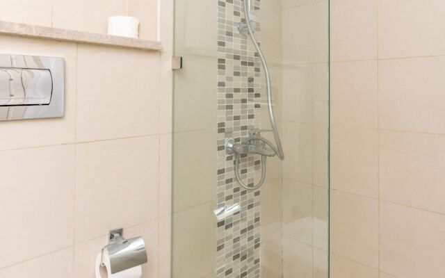 Lux BnB Studio Al Furjan