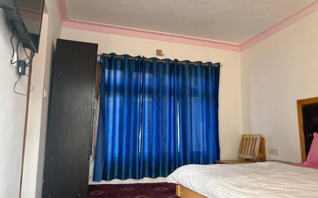Kandalha Guest House