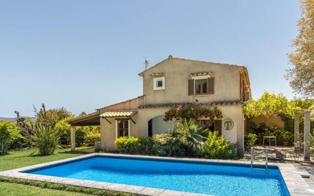 Villa - 2 Bedrooms with Pool and WiFi - 107924