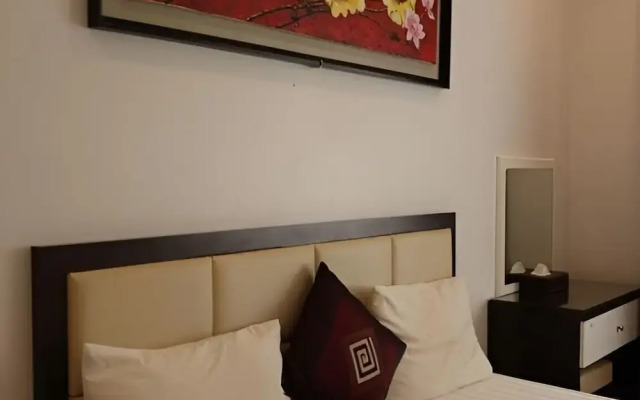 Hoang Lan Hotel KDT Van Quan - BAYLUXURY