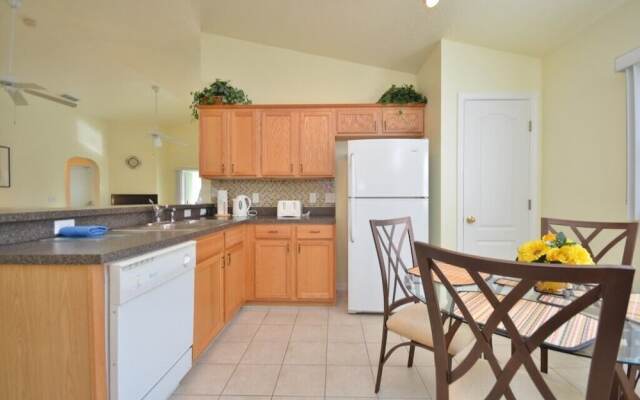 5-Bedroom Villa in Davenport 193RWC