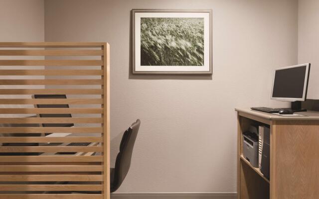 Country Inn & Suites by Radisson, Roanoke, VA
