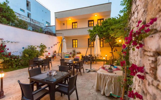 Old Town Boutique Hotel