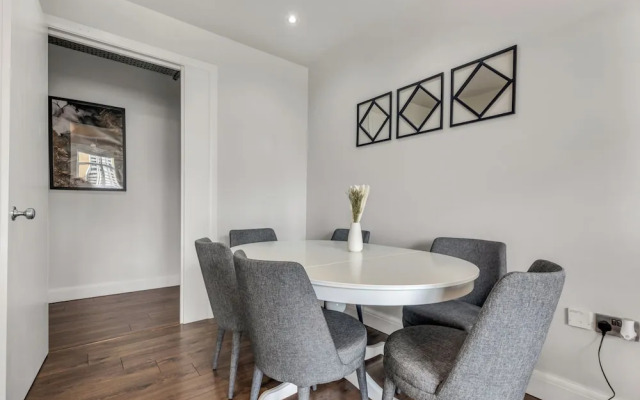 Three Bedroom Apartment in City Reach