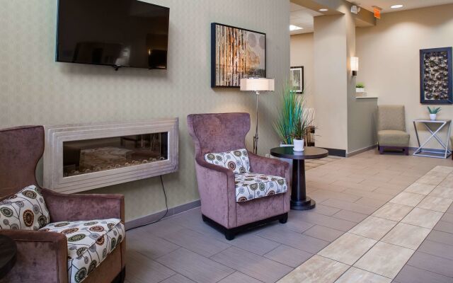 Best Western Plus Thornburg Inn & Suites