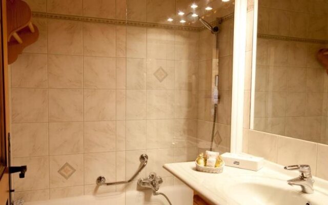 Chalet-Hotel Le Labrador, The Originals Relais