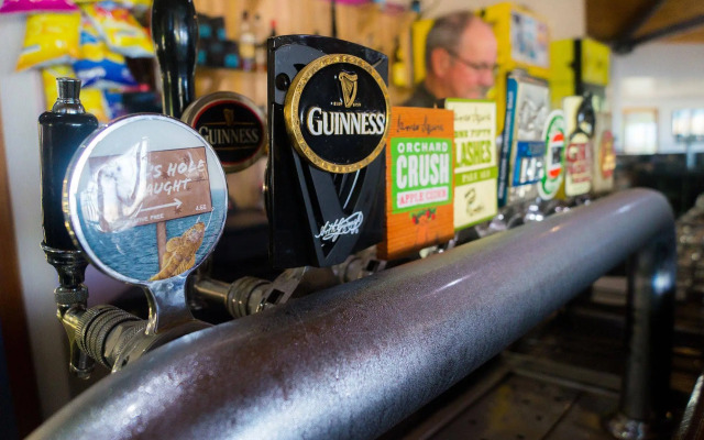 The Waterwheel Beach Cabins - Caravan Park