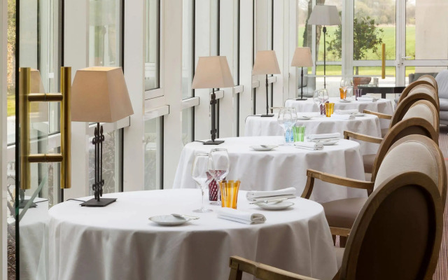 Grand Hotel "Château de Sully" - Piscine et Spa