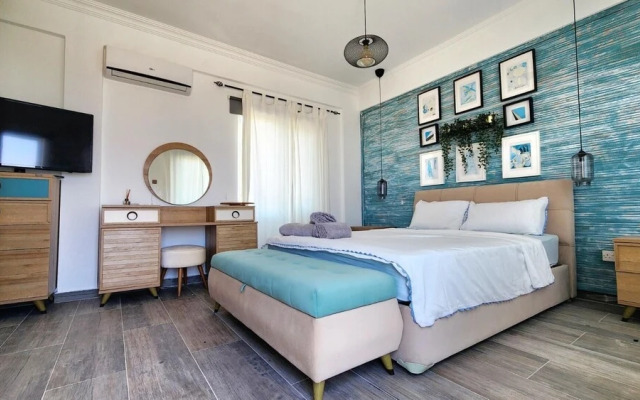 Beautiful Villa Within Easy Distance to Attraction