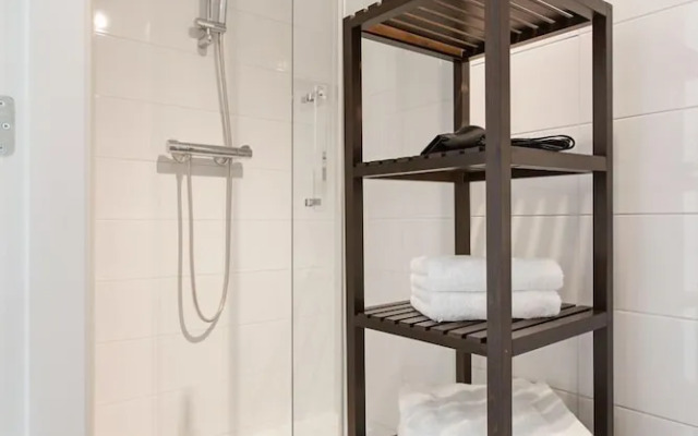 Windmill Apartment