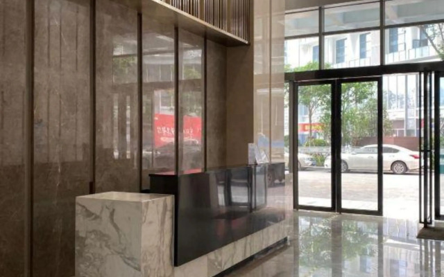 Qing shi guang apartment(greenland Central Plaza store)