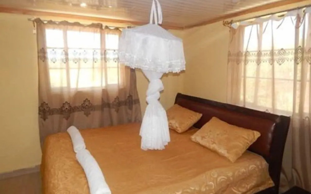 Nalepomara Lodge