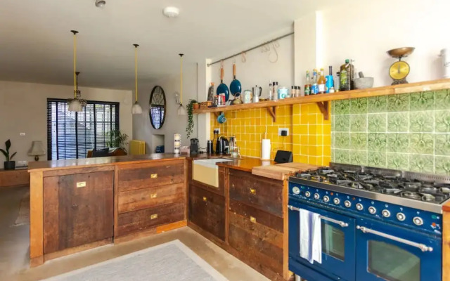 Stunning 2 Bedroom House in Peaceful London Fields