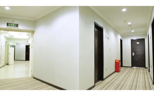 Bao Li Feng Hotel
