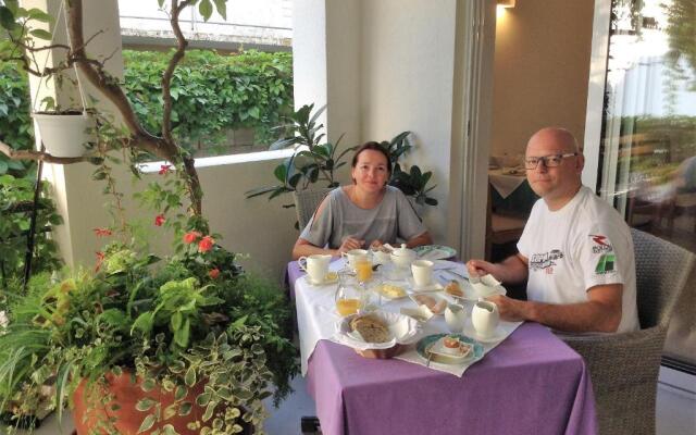 Apartments Leut
