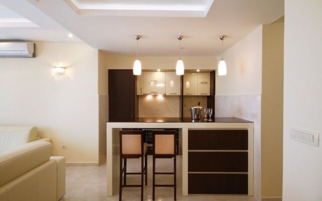 Hotel Shine