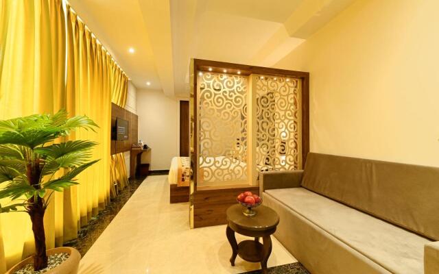 Avalon Palms Agra