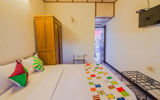 OYO 12902 Home Colourful Studio Home Candolim