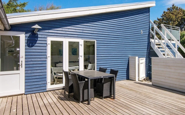 Simplistic Holiday Home in Ringkøbing near Sea