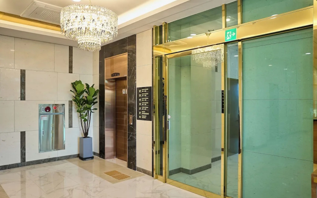 mir hotel