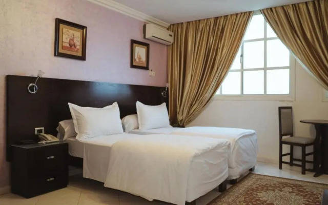 Hotel Prestige