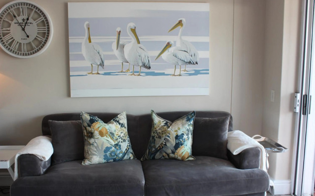 Waterfront- 11 South Quay