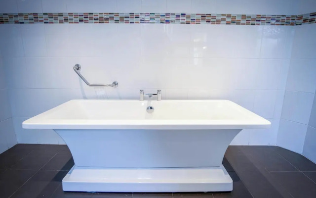 The Beacon - 3 Bed - Ludchurch