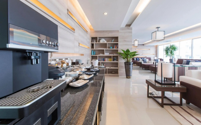 Kantary 304 Hotel