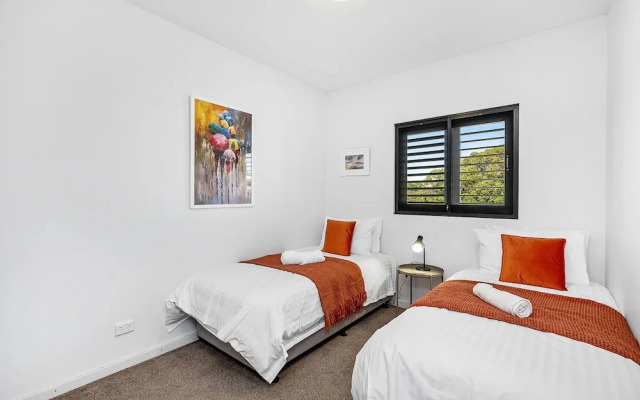 2bdr on Beaufort Street Parking - Mount Lawley