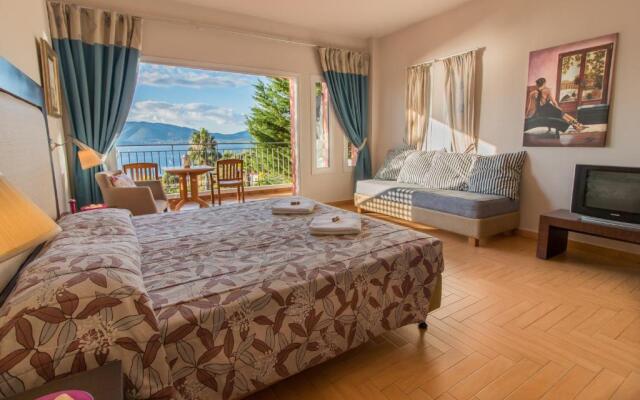 Thalassa Hotel