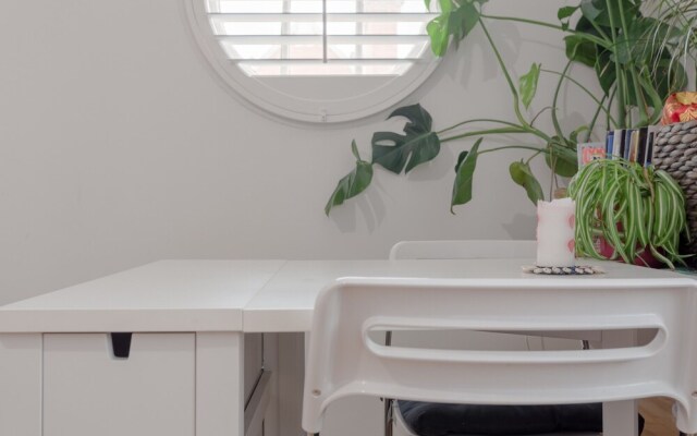 Stylish Studio in Westminster