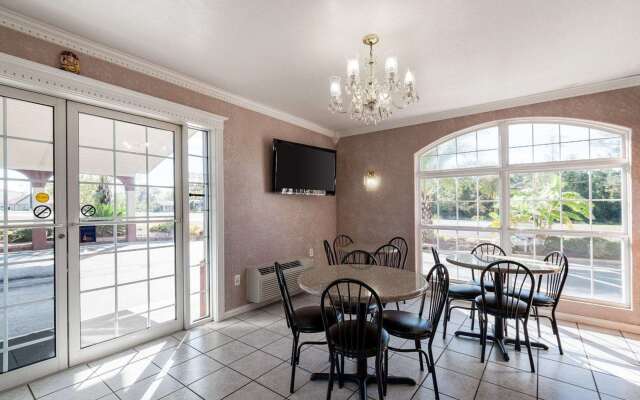 Econo Lodge Jasper
