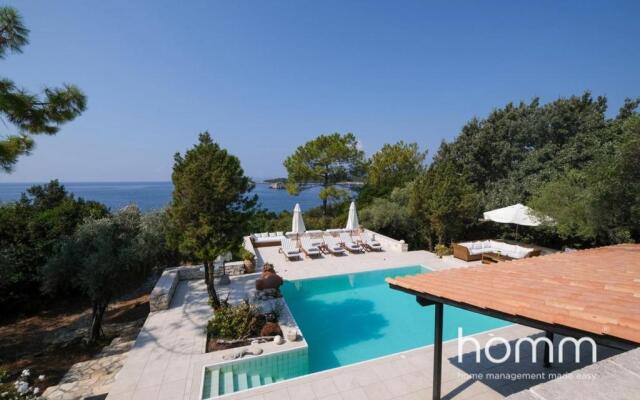 580m² homm Luxurious Seaside Residence in Syvota