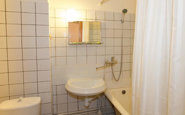 Business Tourist Hotel