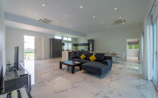 High-End Villa on Golf Course -BMG3, Hua Hin