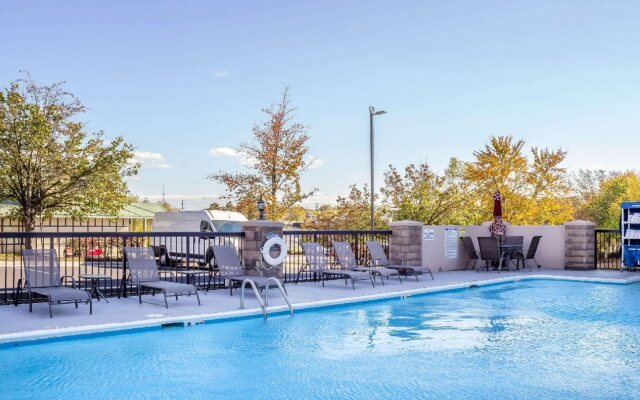 Comfort Inn Greensboro - Kernersville
