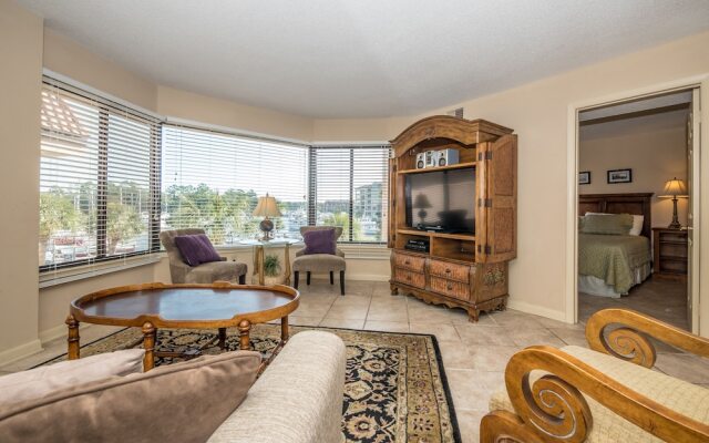 Yacht Club 7536 by Vtrips