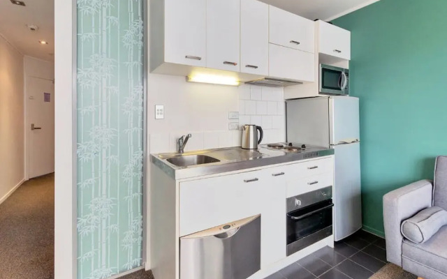 JHT - 2 BRM Apartment, Queen St, Netflix TV