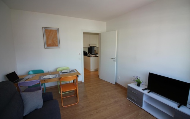 Santi Apartment Few Min From Lake – Guest Rooms – Lugano