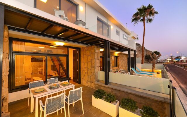 Beachfront Duplex Morea Puerto Rico 4