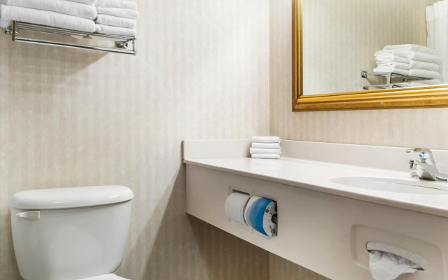 Quality Inn & Suites