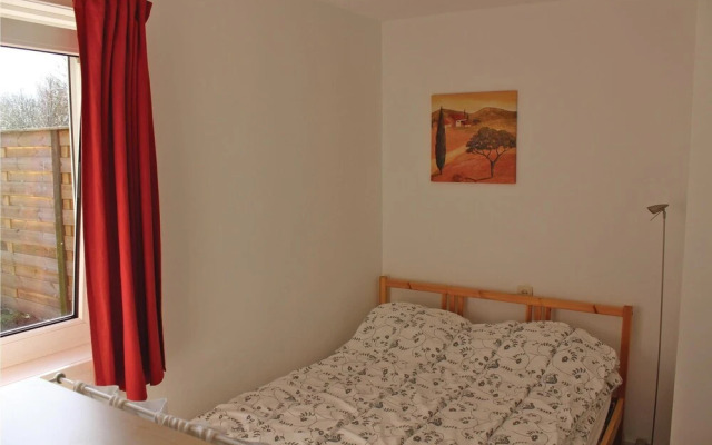 Nice Home in Bruinisse With 3 Bedrooms and Wifi