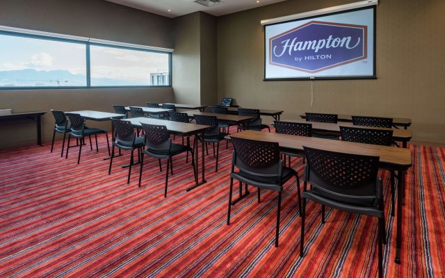 Hampton by Hilton Bogota Airport