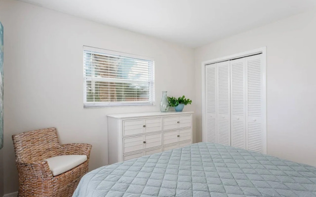 Nokomis Home Close to Beach