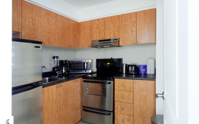 Comfortable Downtown Studio Apartment by Namastay