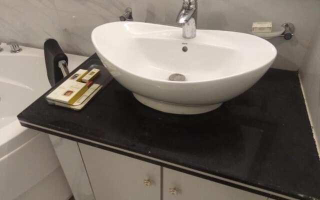 Shanze Hotel And Suites