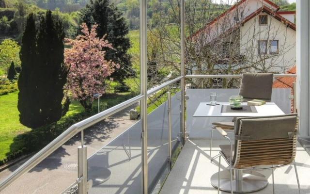 Savoir Vivre Modern Retreat